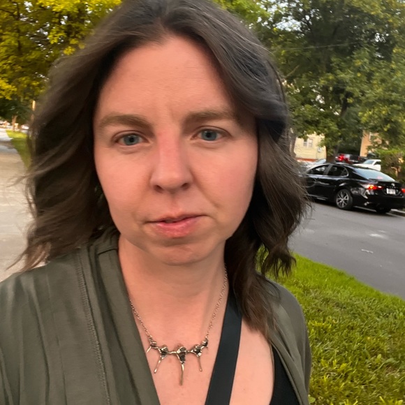 Meet your Posher, Hannah - Picture 4 of 14